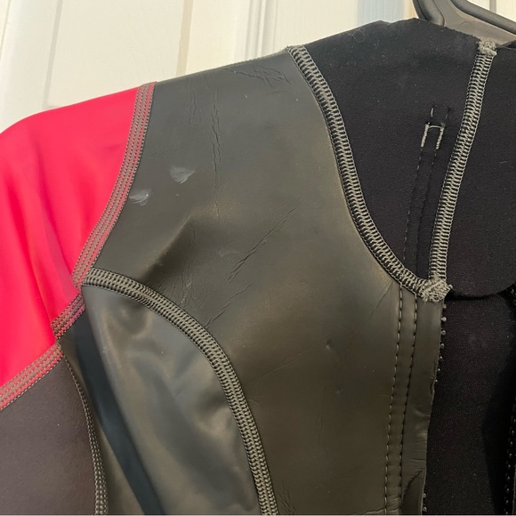 Nabaiji 1mm Long Sleeve Triathlon Wetsuit (EUC) - Picture 4 of 5